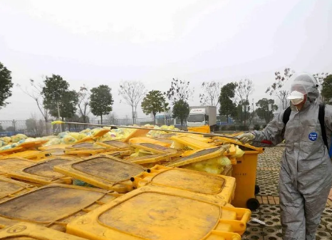 不要忘記，他們也是離病毒近的人